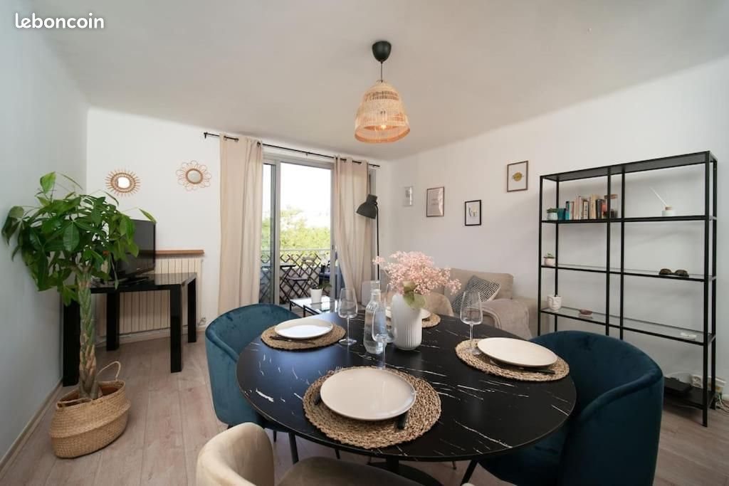 Appartement à louer, 63m², Marseille 8ème