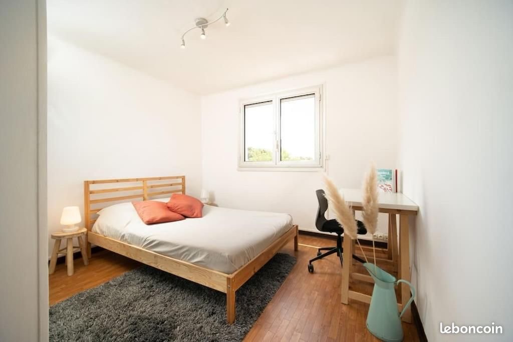 Appartement à louer, 63m², Marseille 8ème