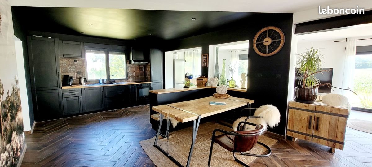 Maison à vendre, 149m², Saint-Georges-des-Coteaux