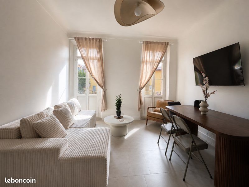 Appartement à louer, 65m², Grasse