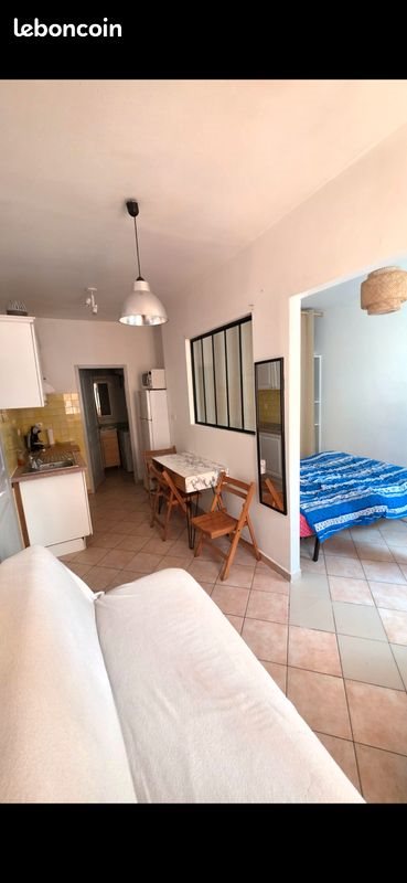 Appartement à louer, 25m², Marseille 8ème