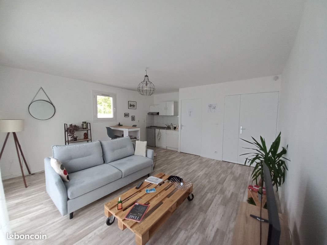 Appartement à louer, 32m², Élancourt