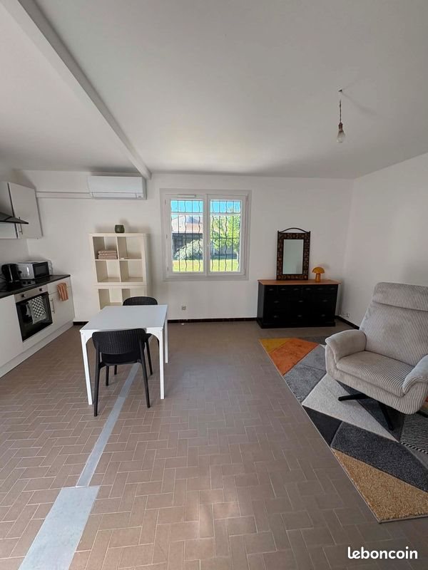 Appartement à louer, 32m², Arles
