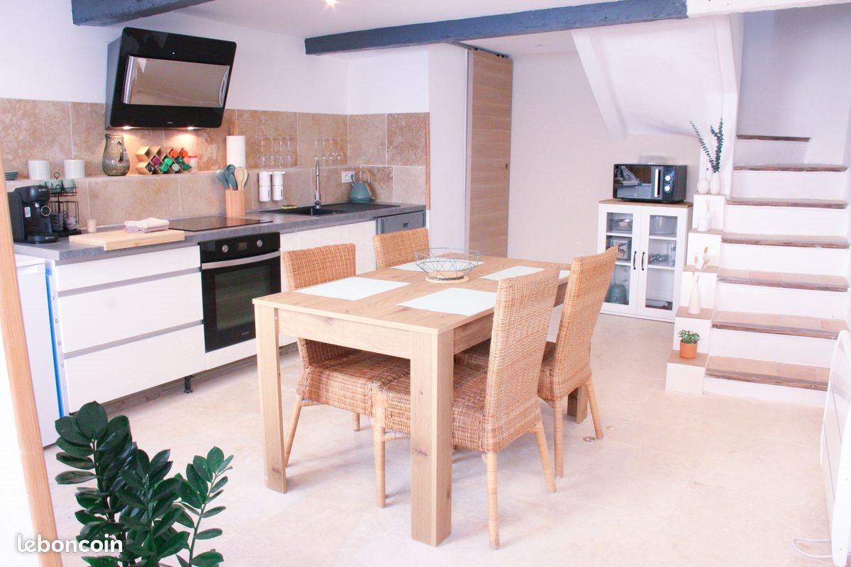 Maison à louer, 56m², Valensole