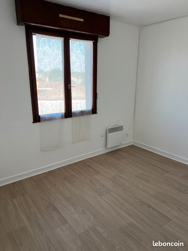 Appartement à louer, 39m², Rouillac