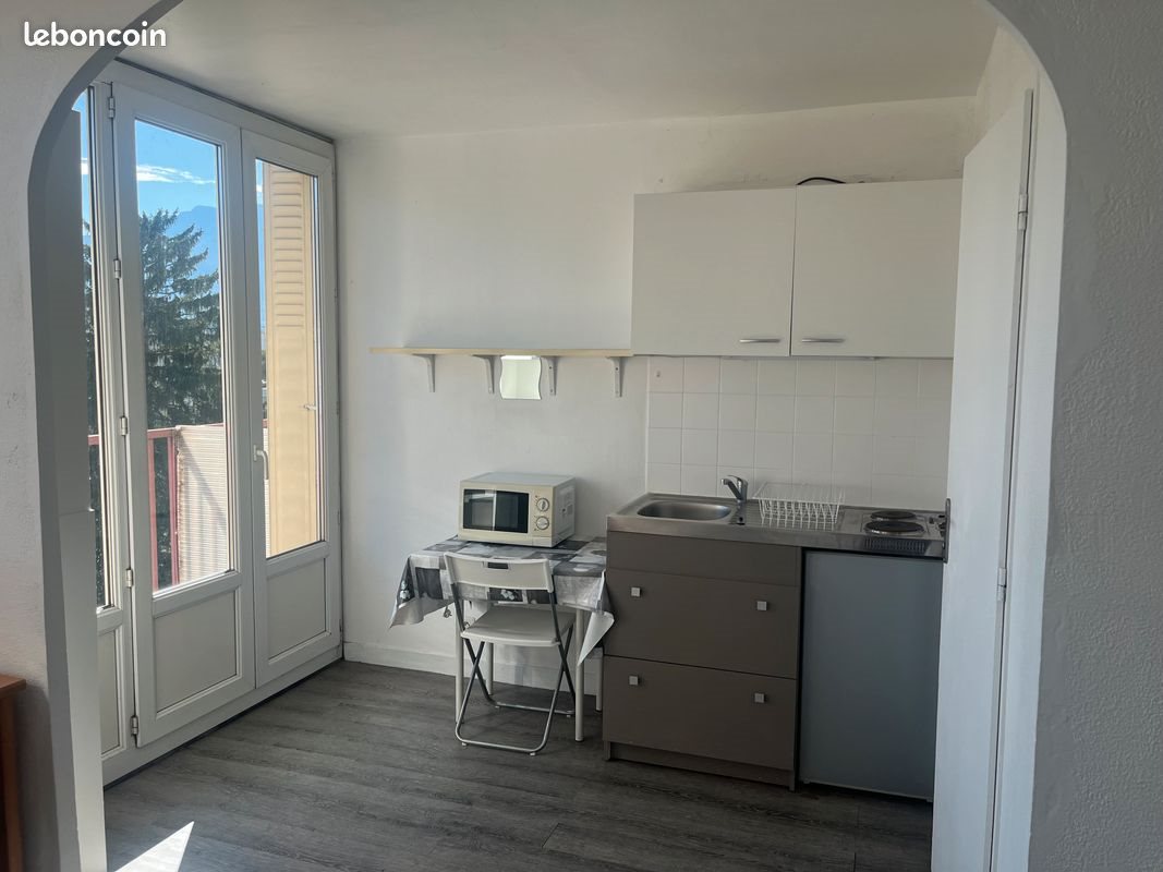 Appartement à louer, 20m², Saint-Martin-d'Hères