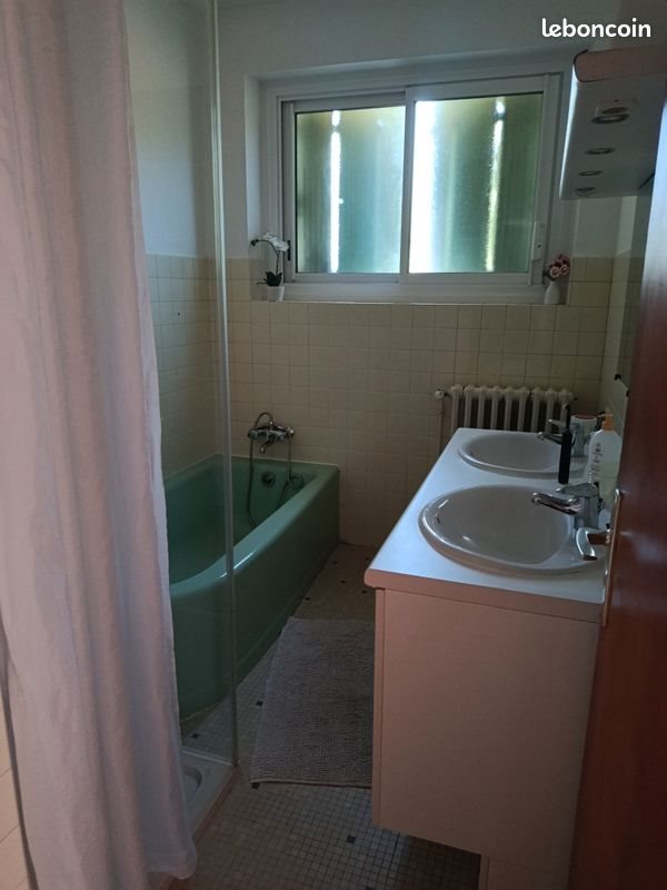 Appartement à louer, 90m², Vic-le-Comte