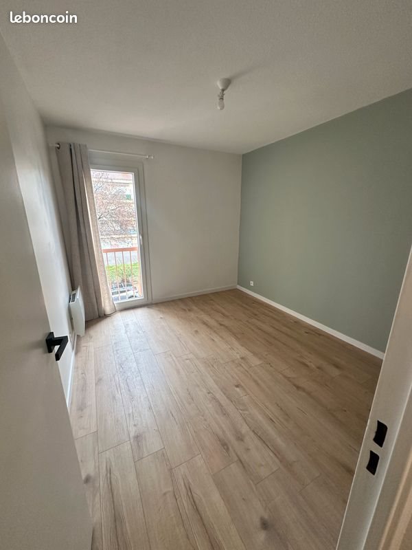 Appartement à louer, 64m², Trans-en-Provence
