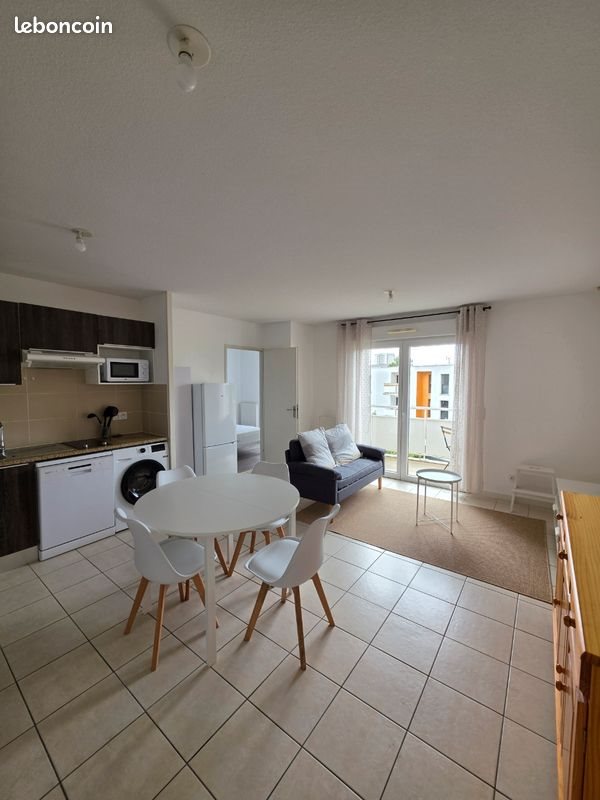 Appartement à louer, 42m², Cenon