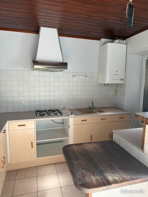 Maison à louer, 40m², Thizy