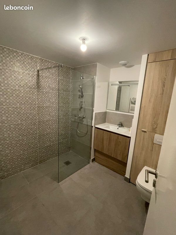 Appartement à louer, 48m², Marseille 8ème