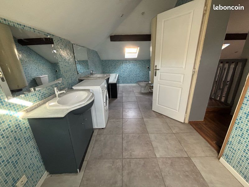 Appartement à louer, 110m², Amplepuis