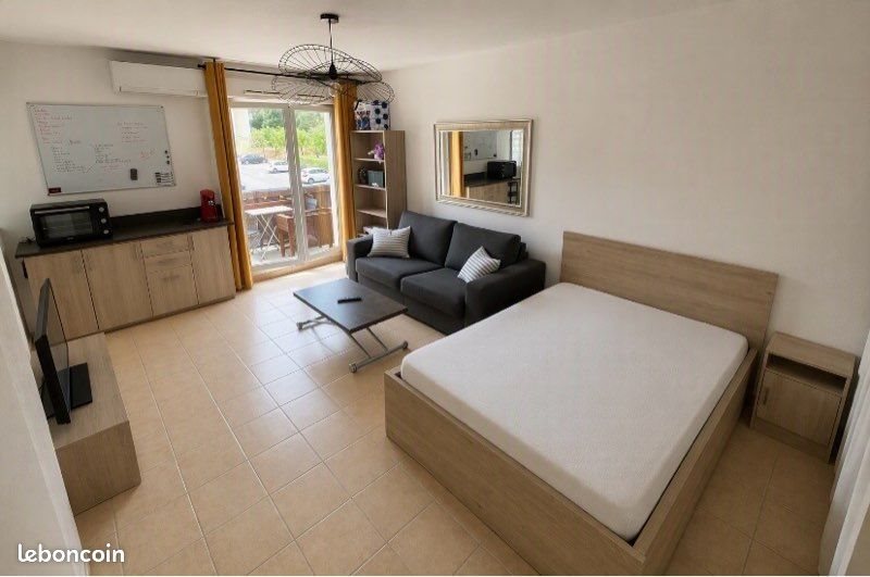 Appartement à louer, 30m², Saint-Privat-des-Vieux
