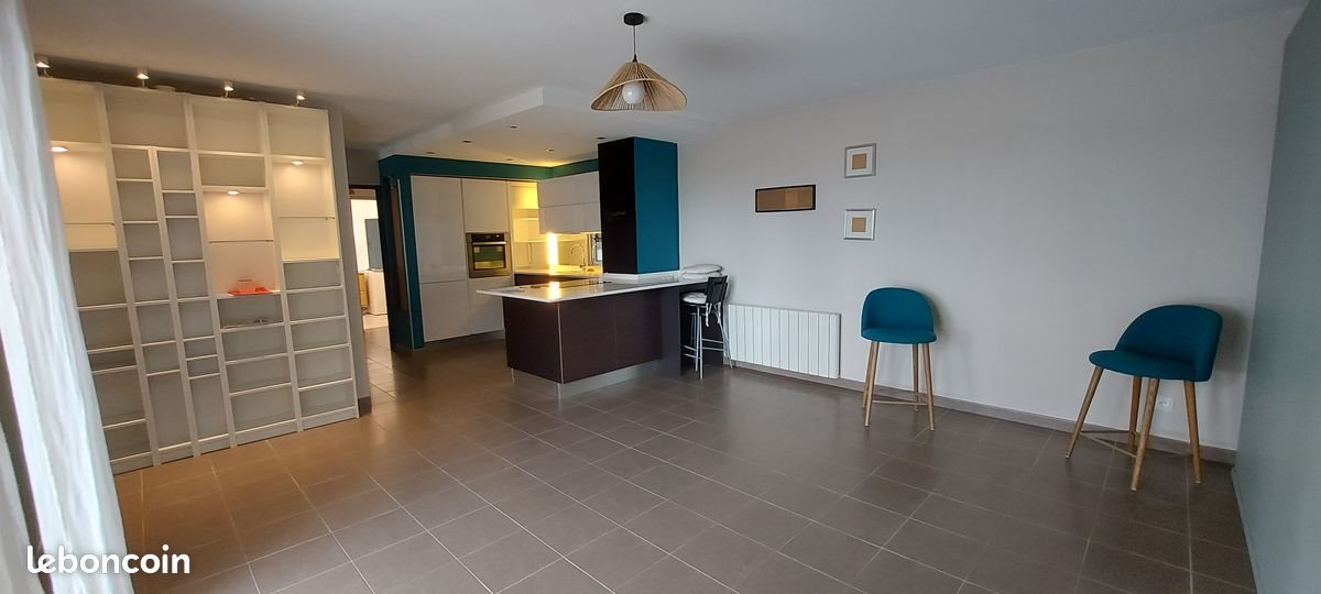 Appartement à louer, 70m², Saint-Raphaël