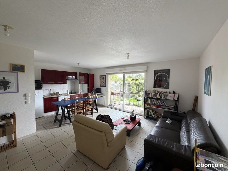 Appartement à louer, 60m², Targon