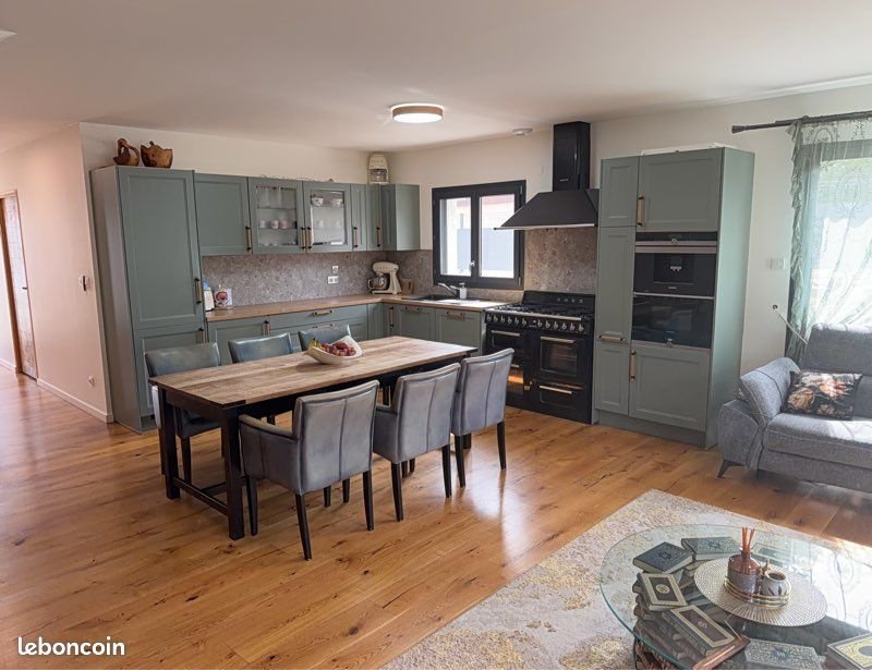 Maison à vendre, 136m², Péron
