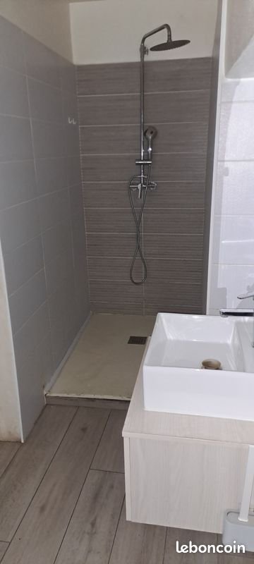 Appartement à vendre, 33m², Nîmes