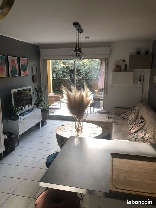 Appartement à louer, 41m², Hyères