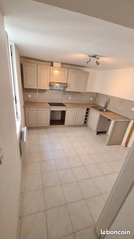Maison à louer, 77m², Saint-Bauzille-de-Putois