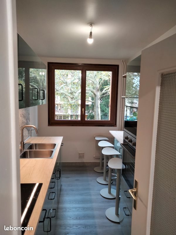 Appartement à louer, 72m², Evry