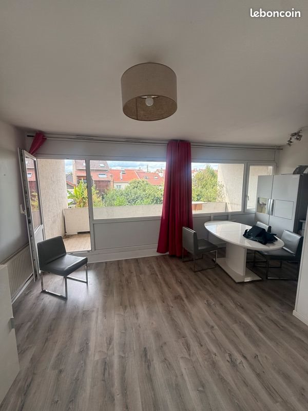 Appartement à louer, 50m², Châtillon