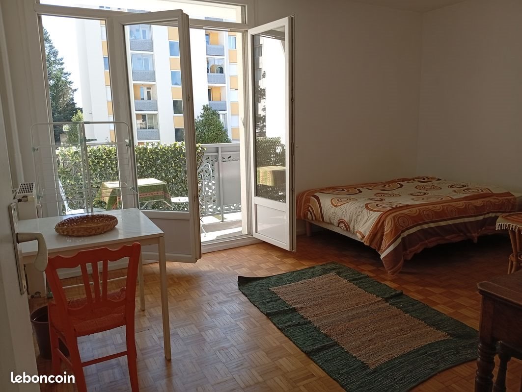 Appartement à louer, 64m², Bron
