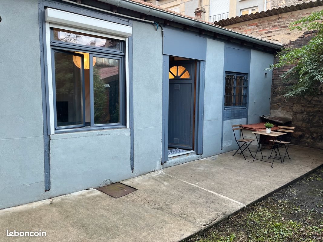 Appartement à louer, 28m², Saint-Etienne