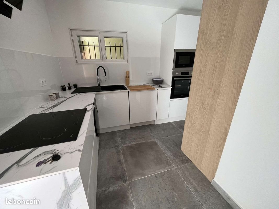 Appartement à louer, 44m², Nîmes