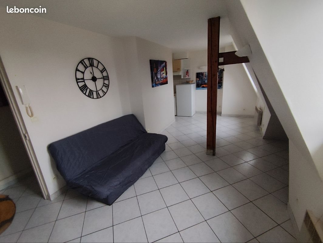 Appartement à louer, 21m², Charleville-Mézières