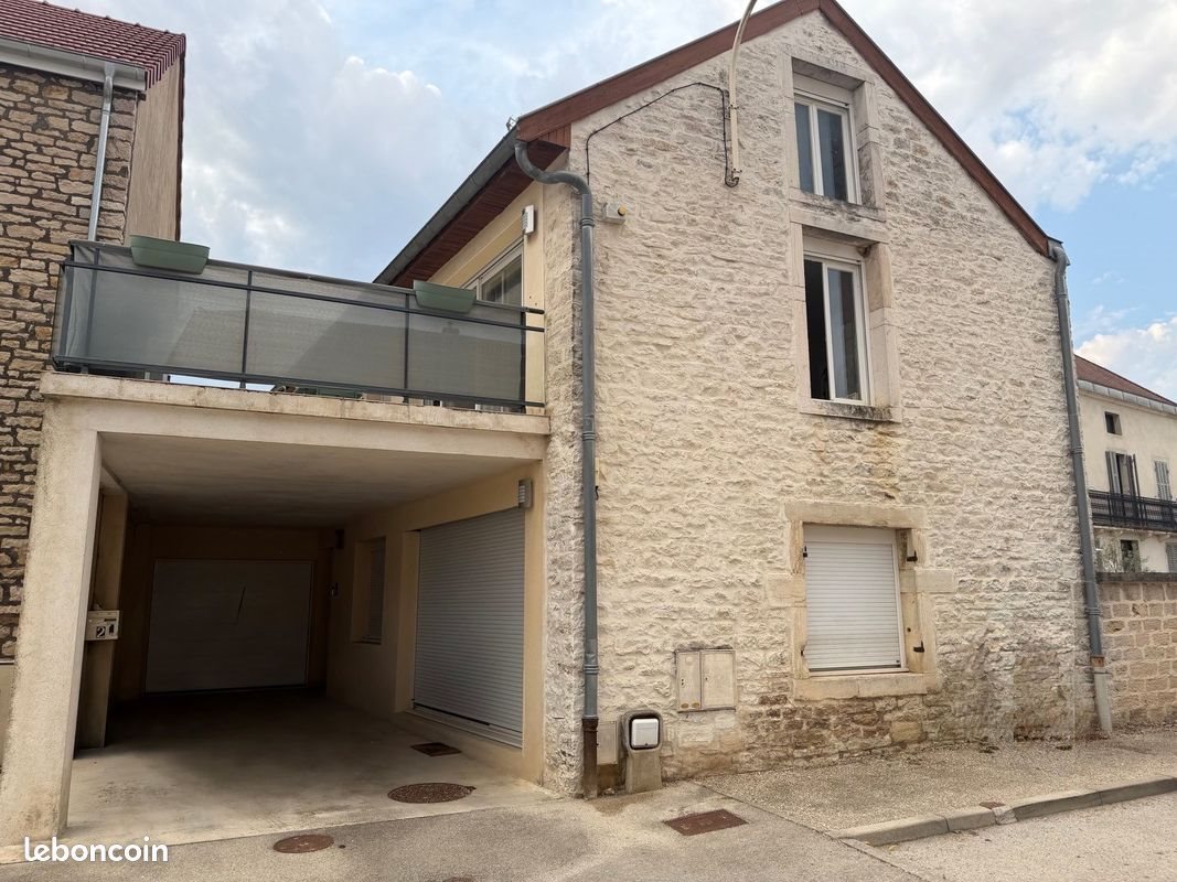 Maison à louer, 126m², Ruffey-lès-Echirey