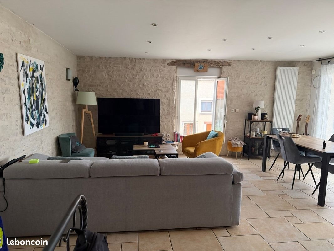 Maison à louer, 126m², Ruffey-lès-Echirey