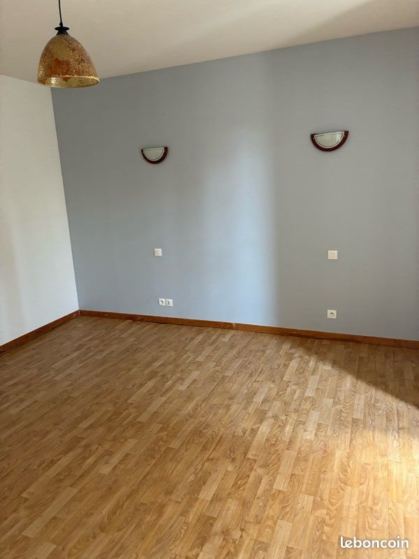 Appartement à louer, 80m², Saint-Gaultier