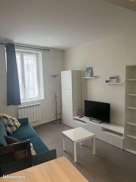 Appartement à louer, 21m², Lardy