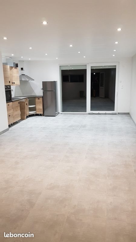 Appartement à louer, 81m², Pierrefontaine-les-Varans