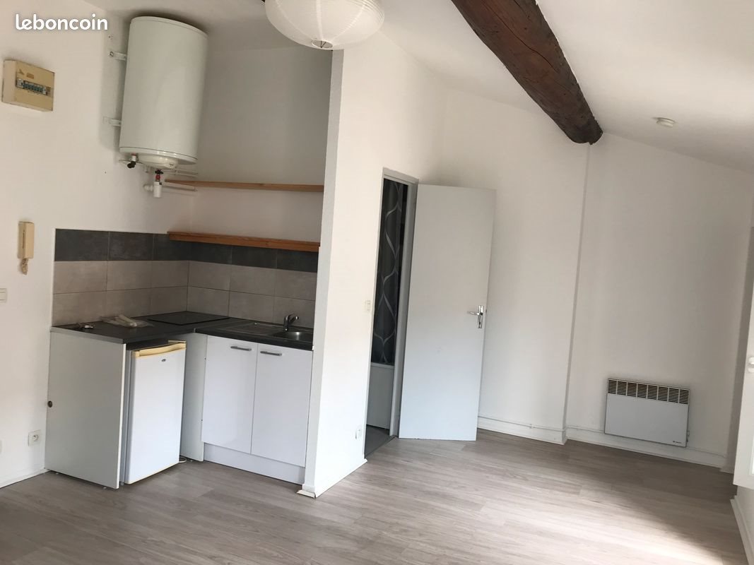 Appartement à louer, 24m², Nîmes