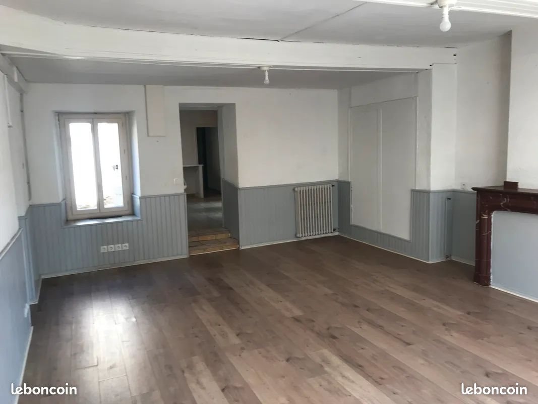 Appartement à louer, 86m², Espéraza