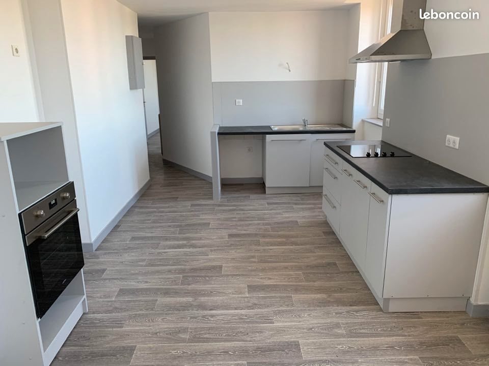 Appartement à louer, 75m², Cayres