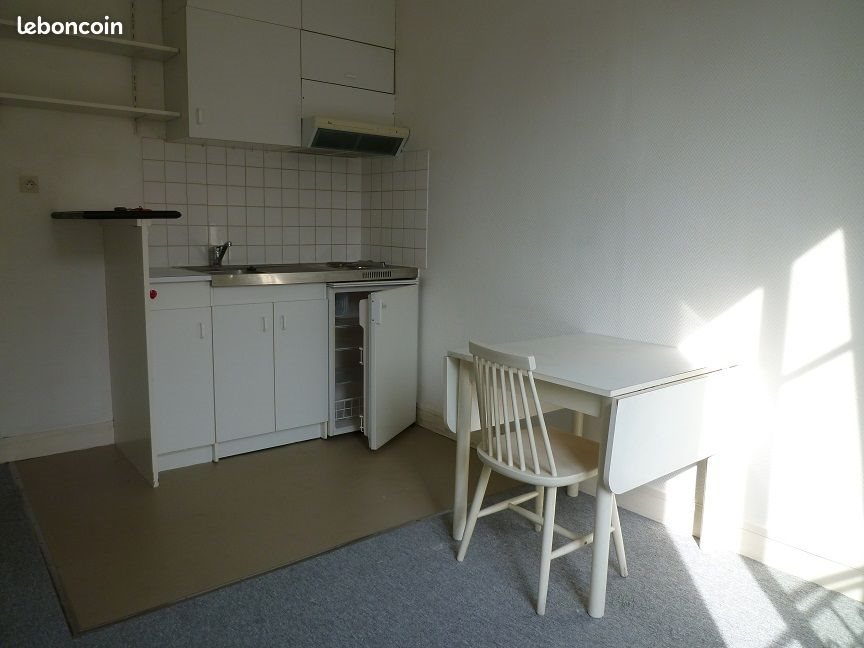 Appartement à louer, 14m², Paris 15ème