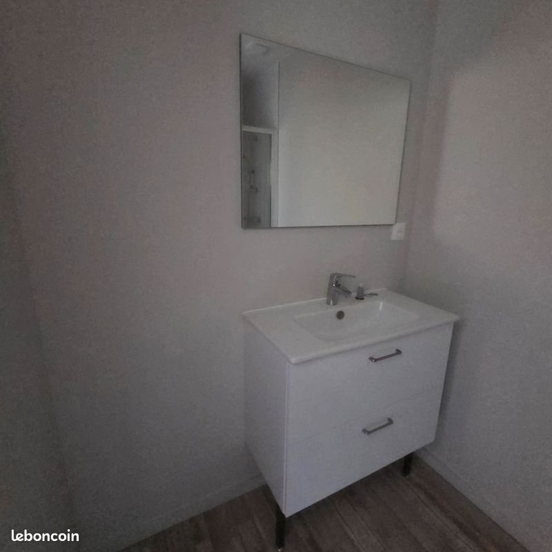 Appartement à louer, 33m², Pontgibaud