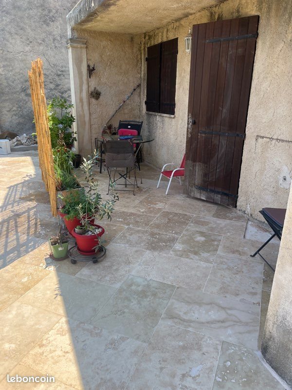Appartement à louer, 35m², Solliès-Ville