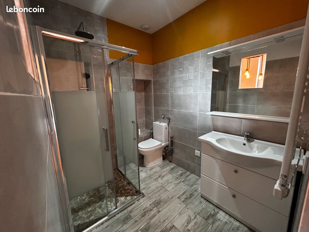 Appartement à louer, 22m², Montignac-Lascaux