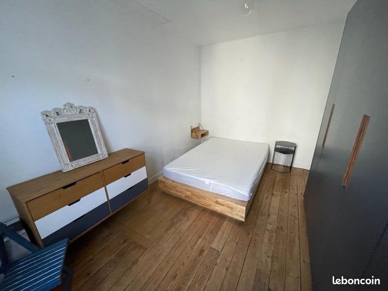 Appartement à louer, 48m², Paris 18ème