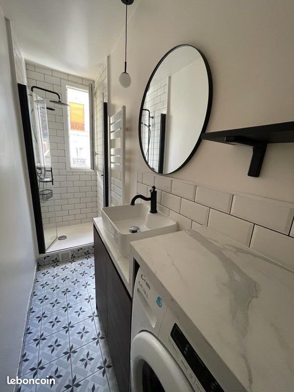 Appartement à louer, 48m², Paris 18ème