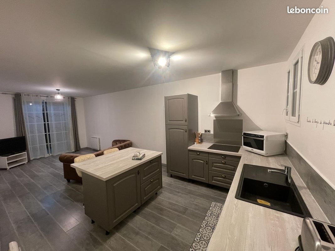 Appartement à louer, 47m², Montéléger