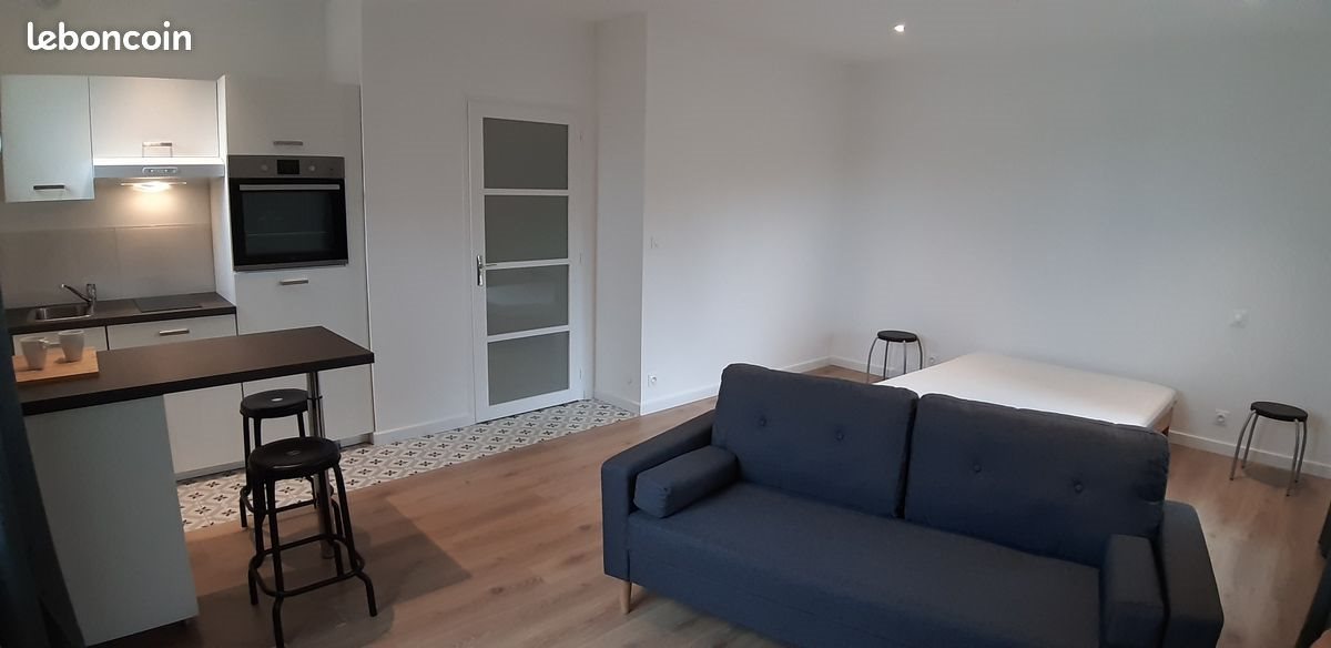 Appartement à louer, 35m², Aubenas