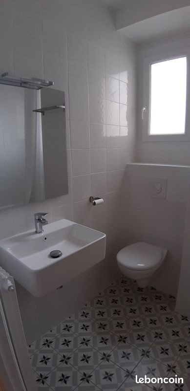 Appartement à louer, 35m², Aubenas