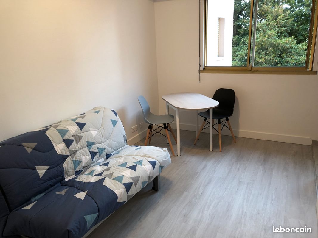 Appartement à louer, 16m², Charleville-Mézières