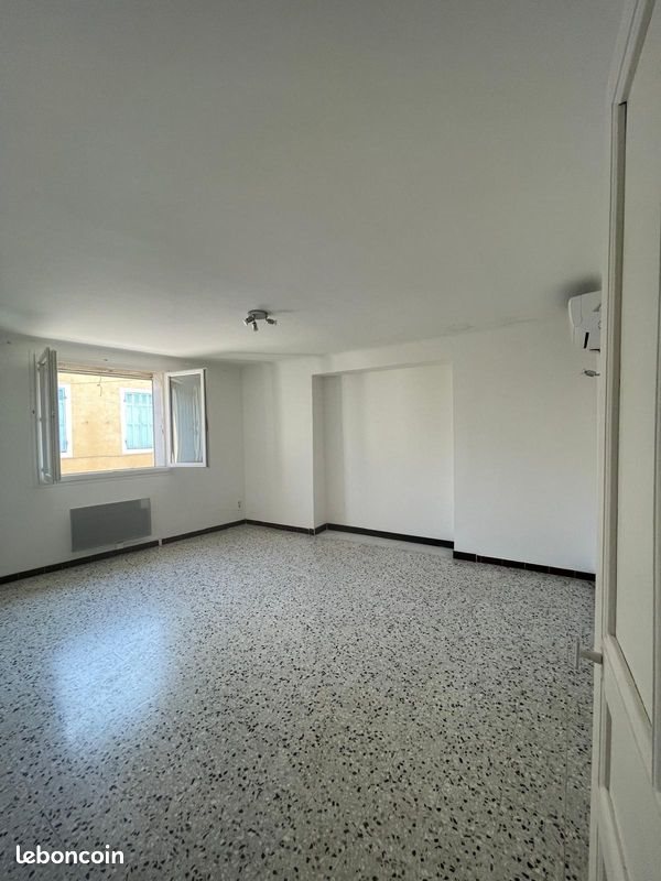 Appartement à louer, 75m², La Roque-d'Anthéron