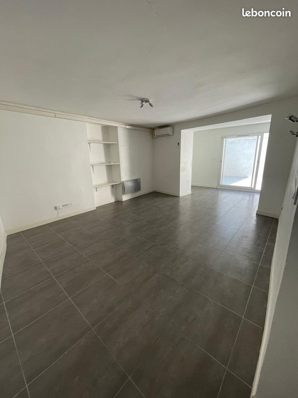 Appartement à louer, 75m², La Roque-d'Anthéron