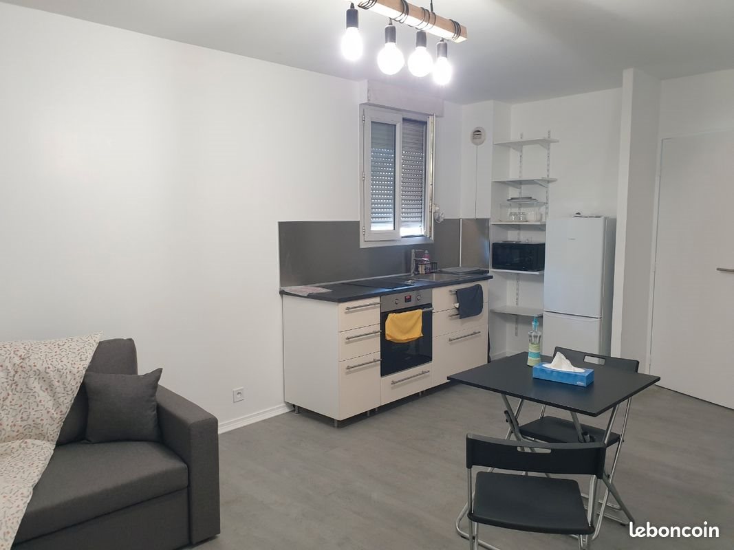 Appartement à louer, 28m², Viry-Châtillon